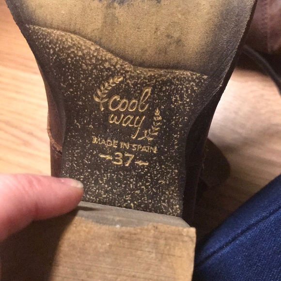 Coolway Brown Booties - Picture 5 of 5